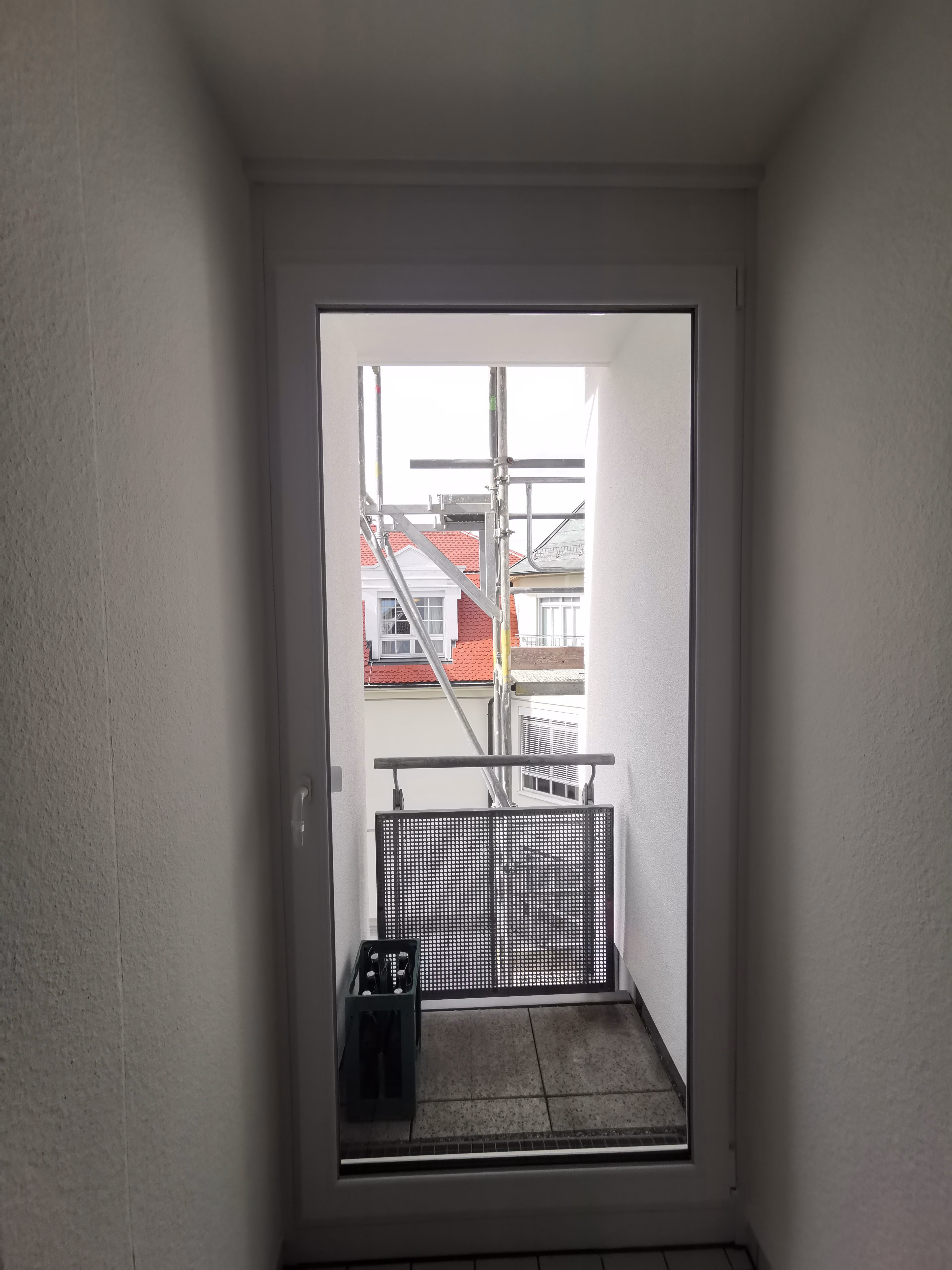 Glastür ohne Adhäsionsfolie