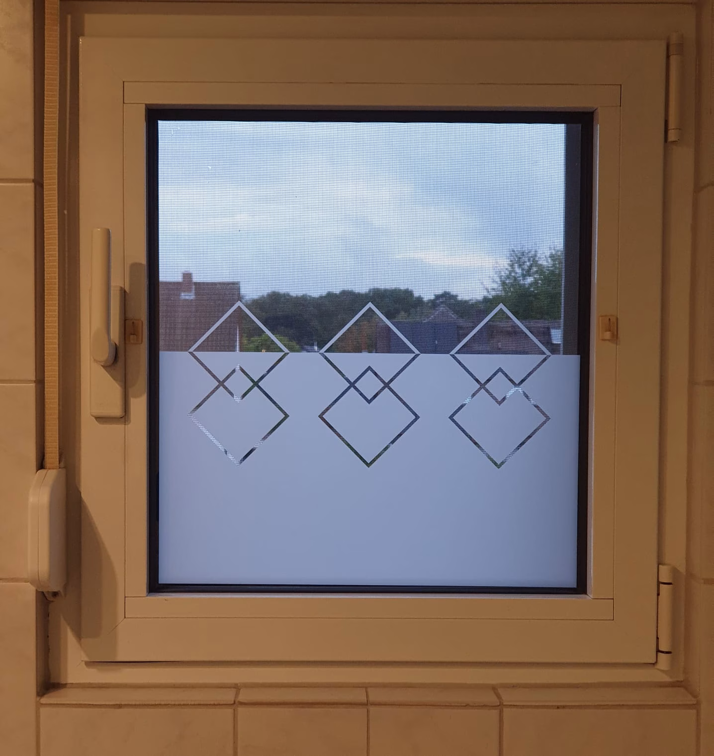 Glasdekor für Fenster im Design Konturquadrate