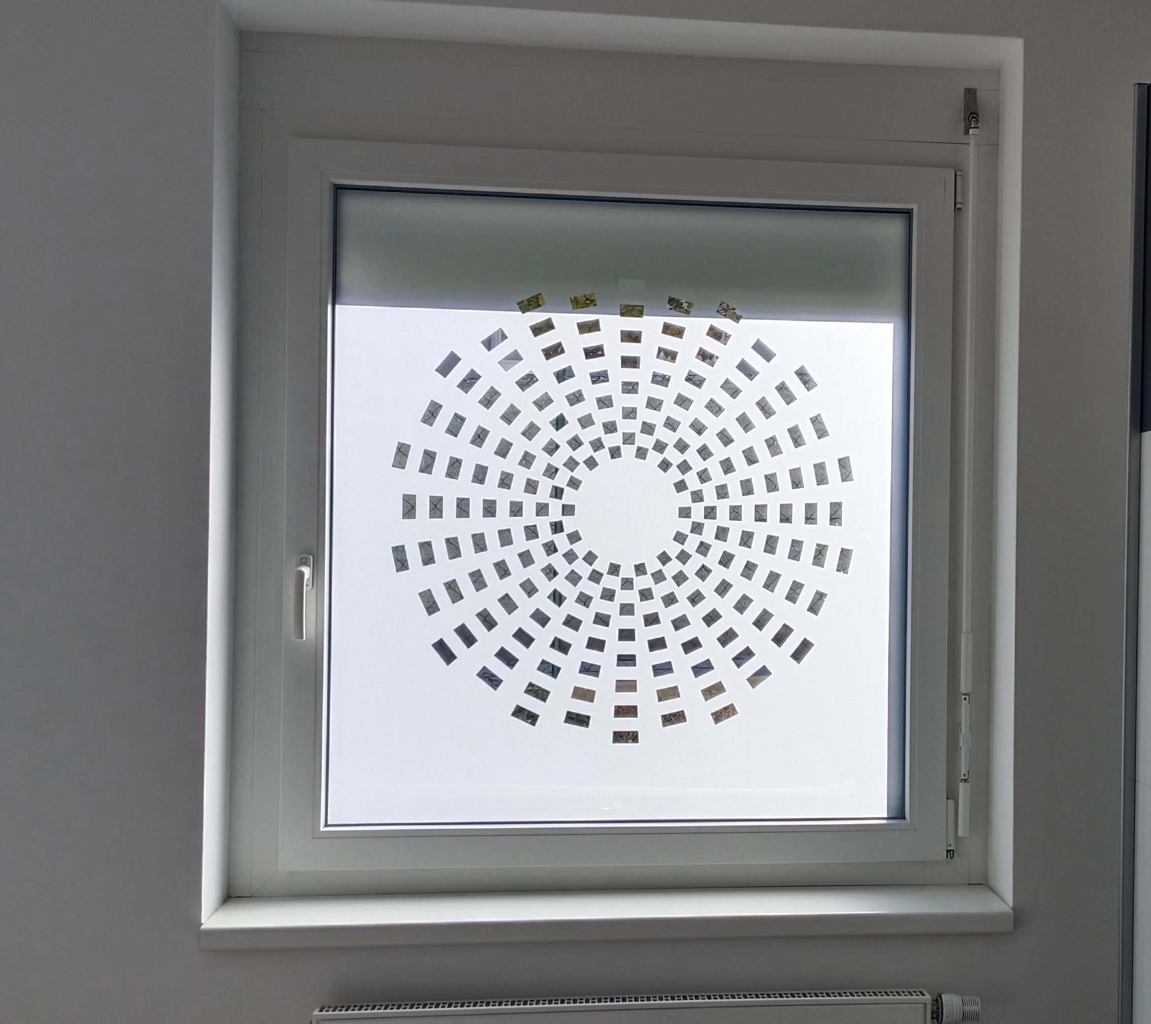 Glasdekor Sonne im Kreisdesign