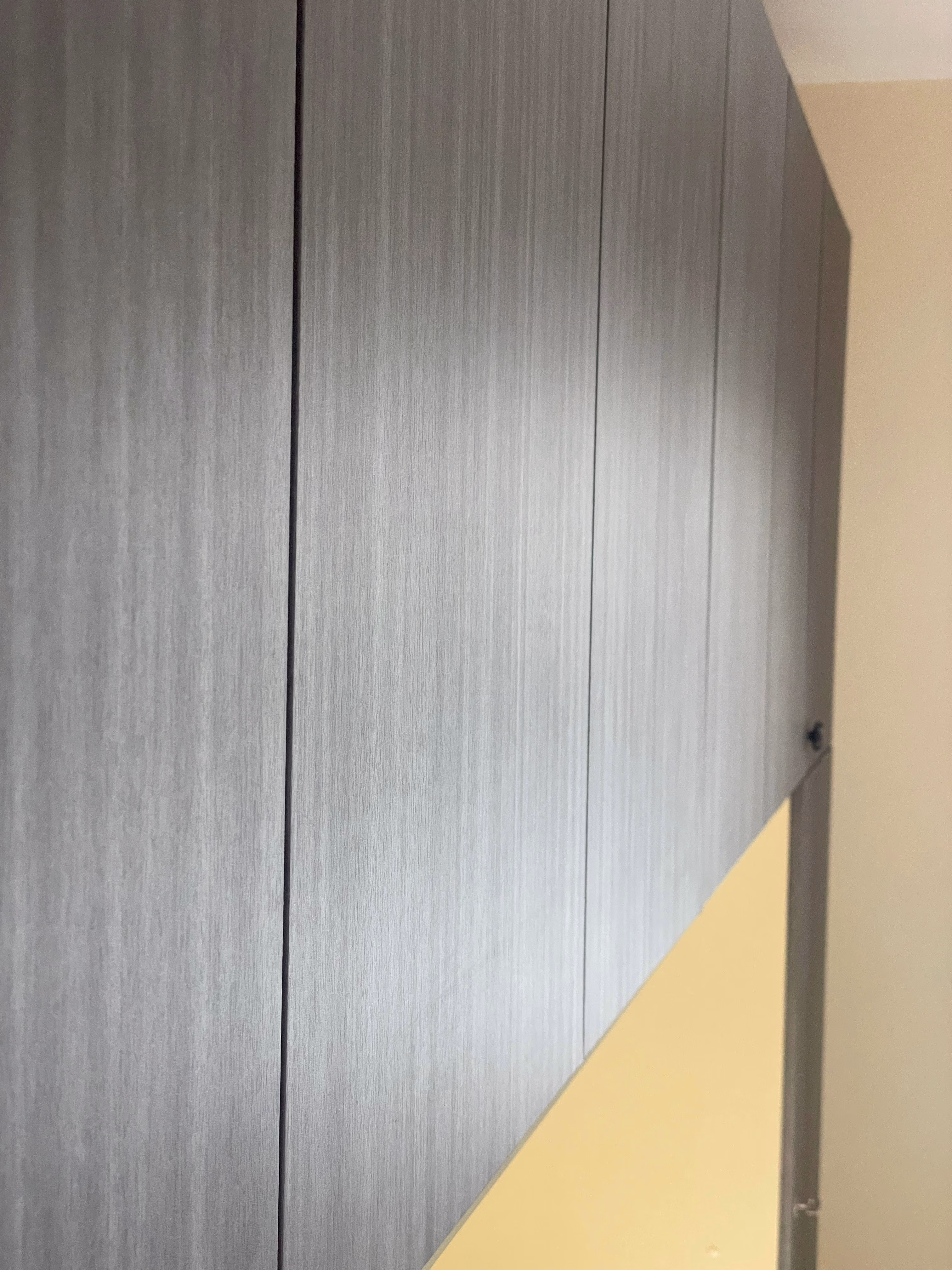 Meranti Holz graphitfarben, Klebefolie in Holzoptik
