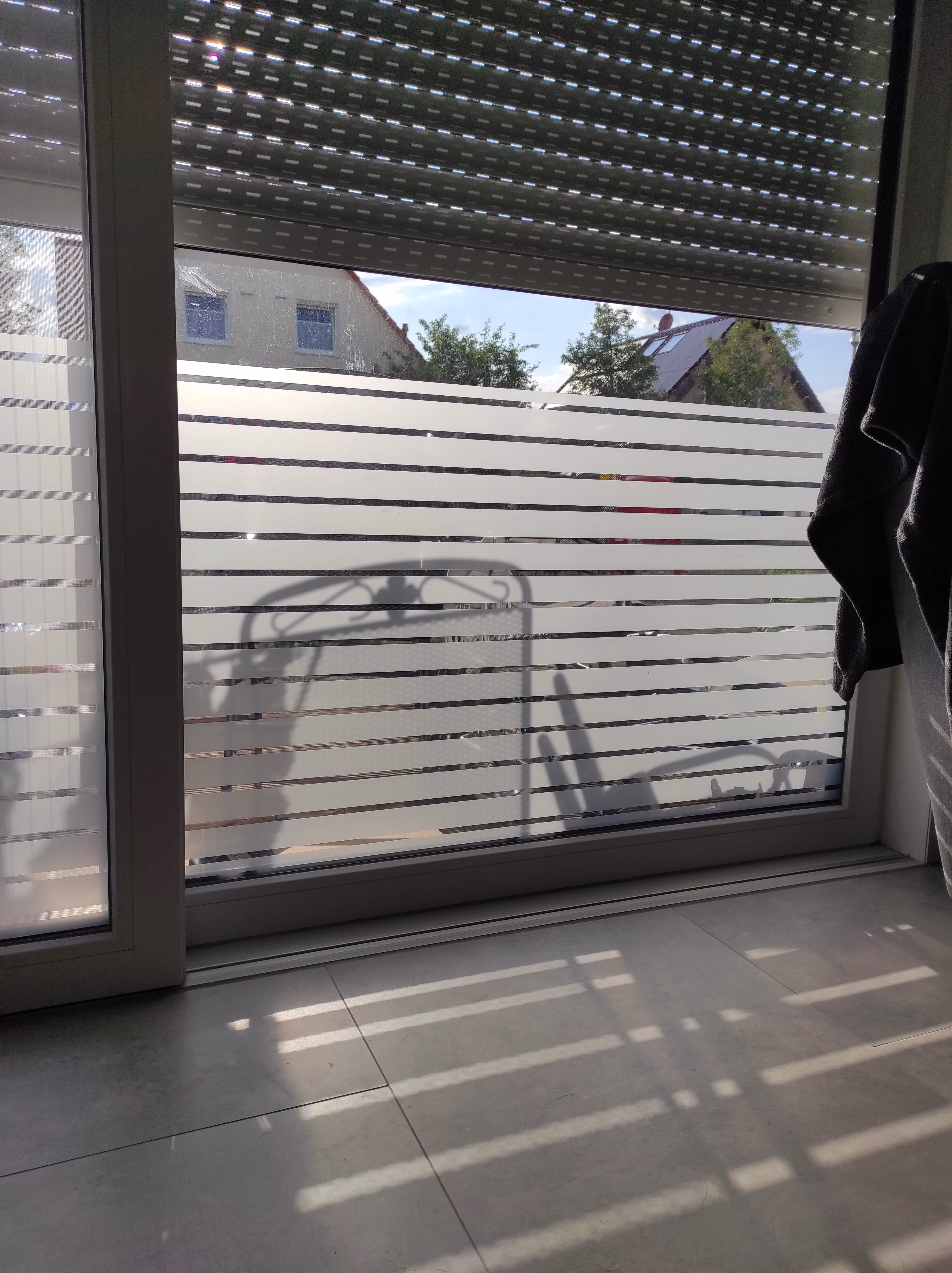 Fensterfolie mit Streifen 45mm Fensterfolie mit Streifen 45mm