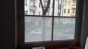 Sichtschutzfolie, weiße Rauten mit Blättermotiv