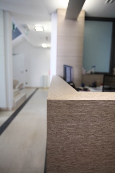 Eiche linear strukturiert