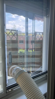 Plexiglasscheibe mit Sonnenschutzfolie