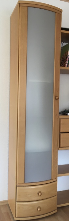 Vitrine mit Milchglasfolie