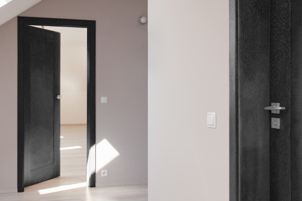 schwarzes Holz